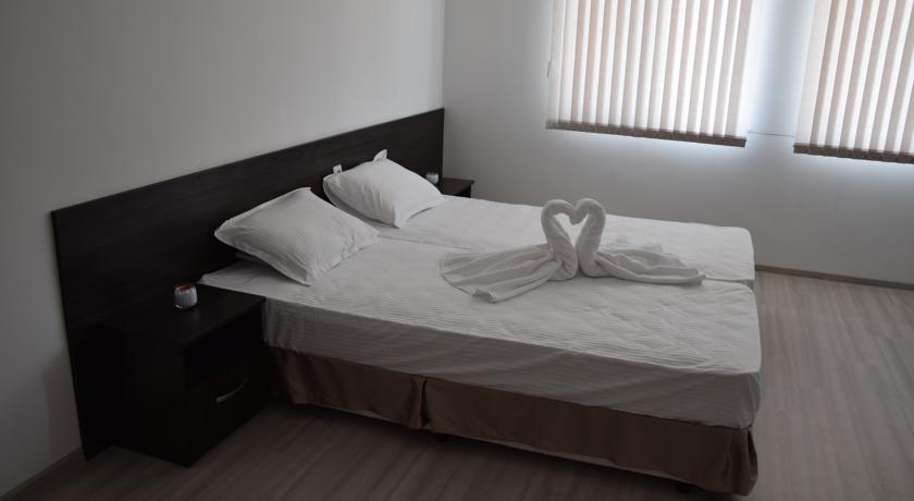 Стаи Лина Маказа